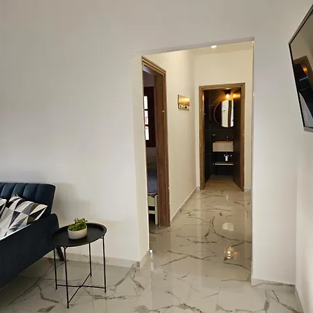 Sandy Coast Apartment